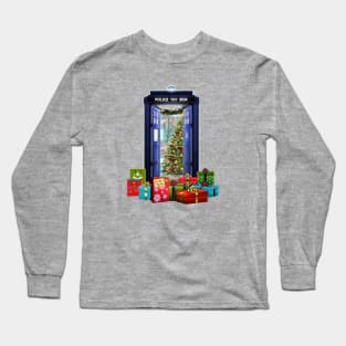 Tardis at Christmas Long Sleeve T-Shirt